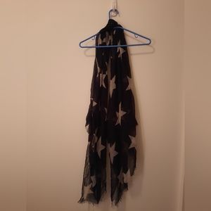 Grey & Black scarf with star pattern